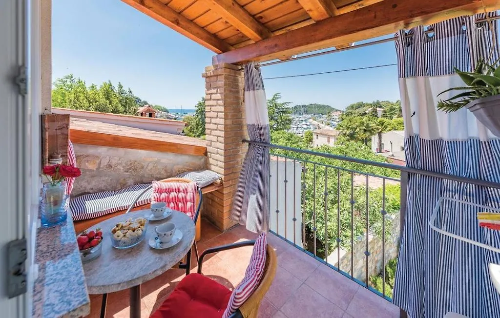 Apartman Karo Врсар 0*,  Хорватия
